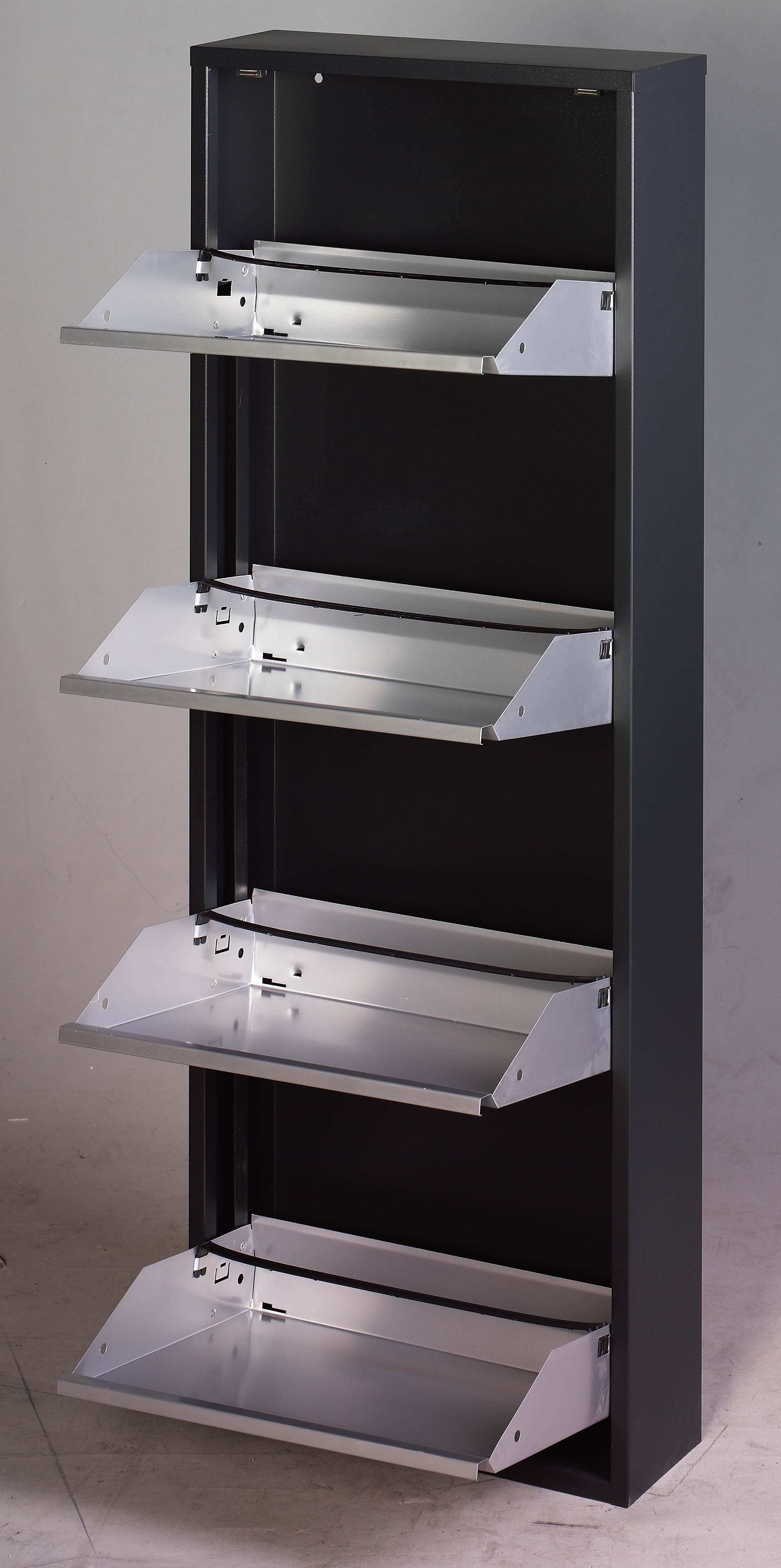Almet 4 Kapaklı Metal Ayakkabılık